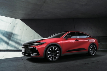 CROSSOVER RS“Advanced”(2.4Lターボハイブリッド車)